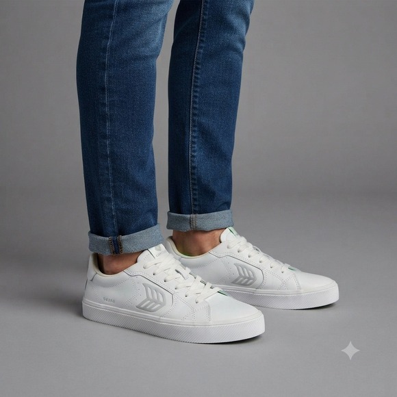 Cariuma Other - Cariuma Salvas Mens 9 White Leather Sneakers Low Top The Trade Desk SW-1023